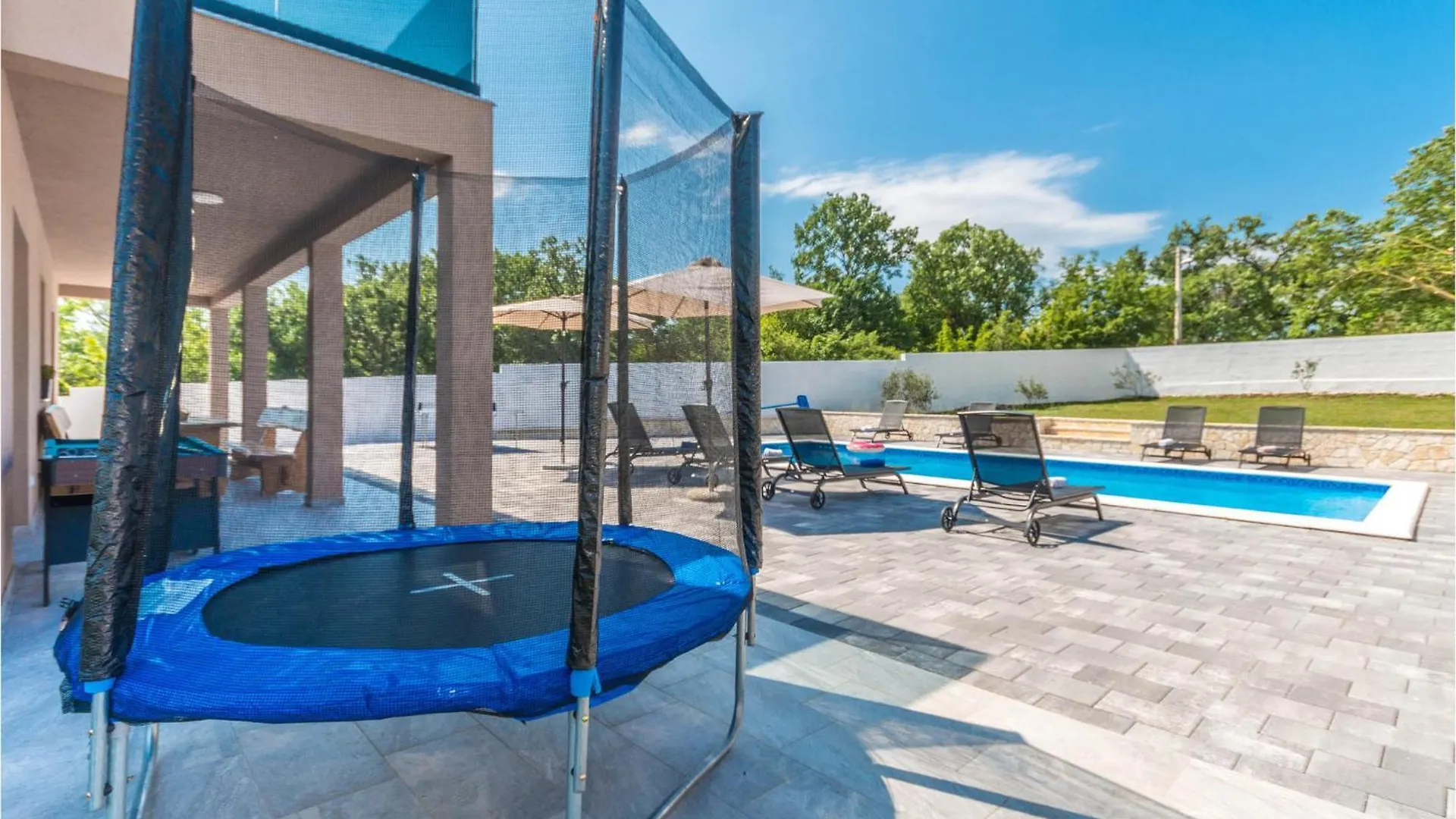 4 Bedroom Lovely Home In Donje Rastane Croatia